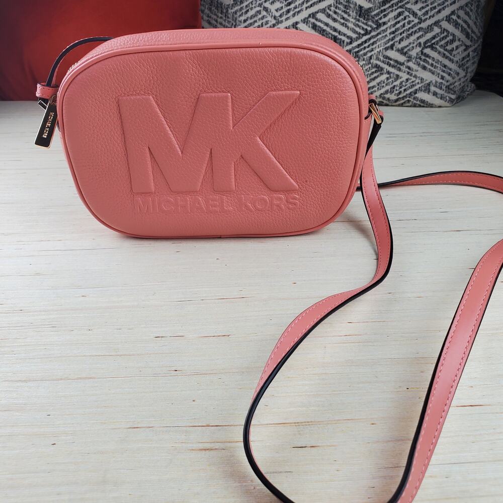 MICHAEL KORS | Jet Set | Sherbet | Medium Embossed Leather | Crossbody Bag - Picture 2 of 10